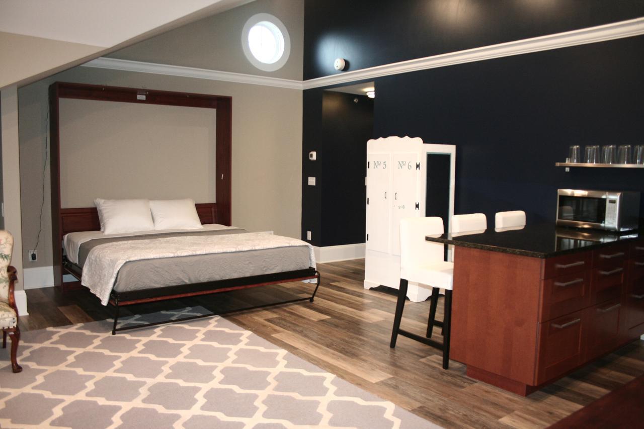 Anchor Inn Boutique Hotel Put-in-Bay Esterno foto
