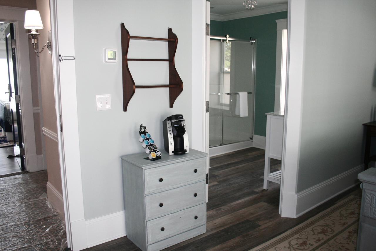 Anchor Inn Boutique Hotel Put-in-Bay Esterno foto