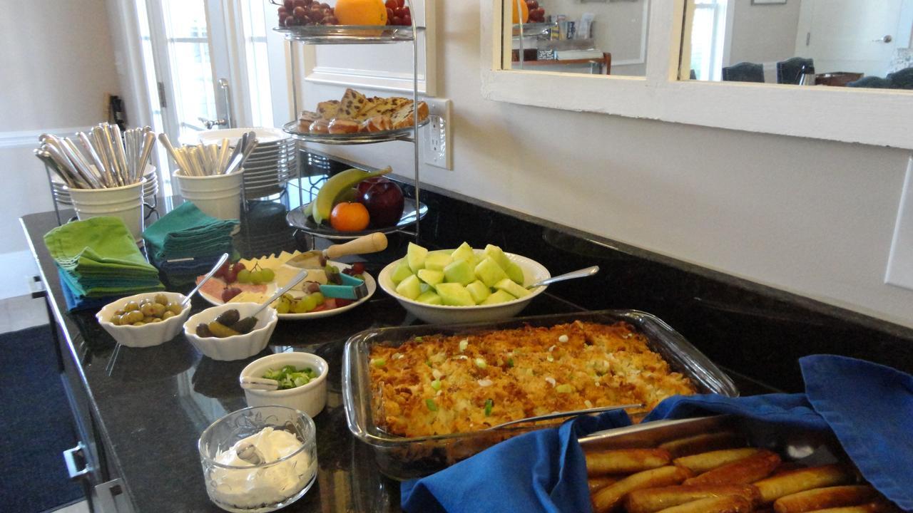 Anchor Inn Boutique Hotel Put-in-Bay Esterno foto