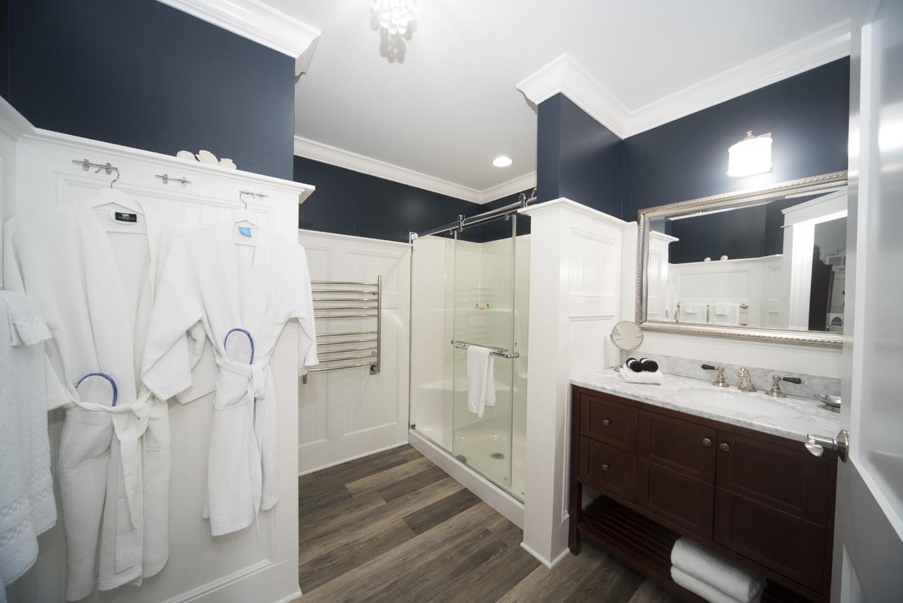 Anchor Inn Boutique Hotel Put-in-Bay Esterno foto