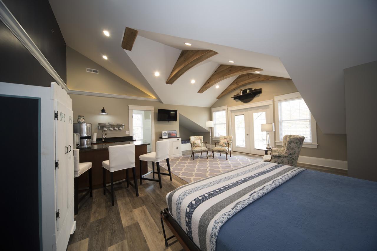 Anchor Inn Boutique Hotel Put-in-Bay Esterno foto