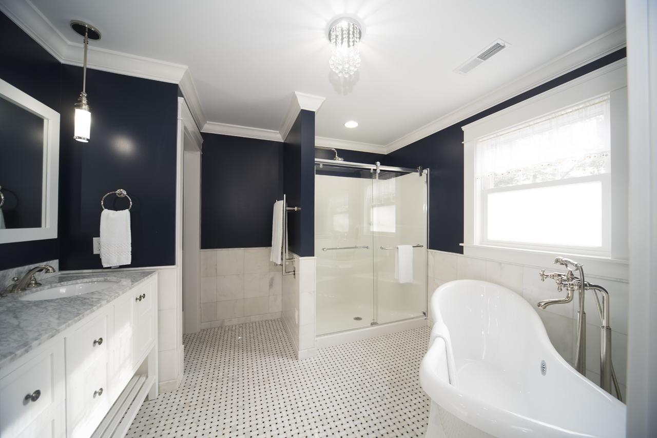 Anchor Inn Boutique Hotel Put-in-Bay Esterno foto