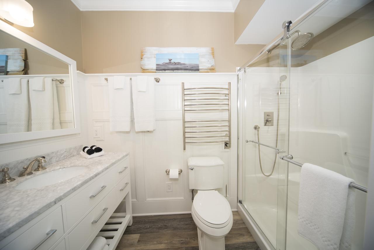 Anchor Inn Boutique Hotel Put-in-Bay Esterno foto