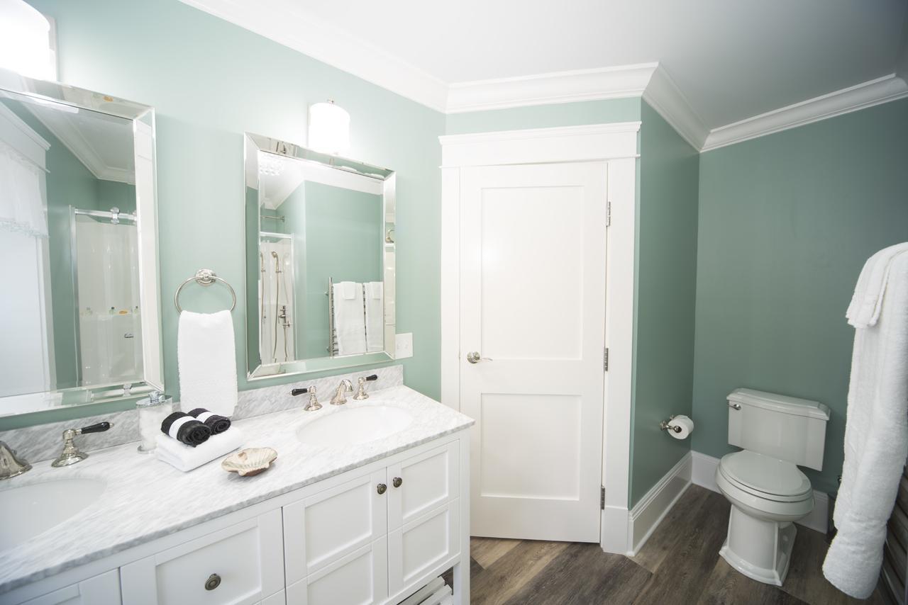 Anchor Inn Boutique Hotel Put-in-Bay Esterno foto